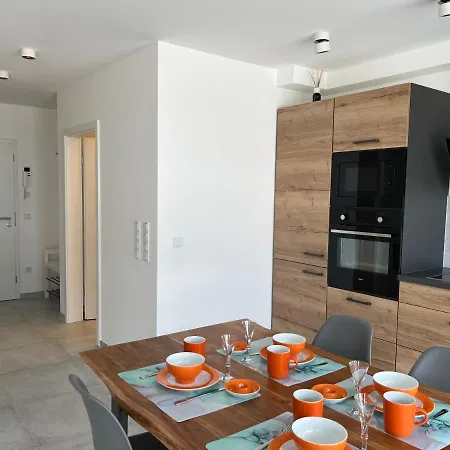 Apartment Neubauwohnung Inklusive Tiefgaragenstellplatz, Strandnah Und Ruhig Gelegen *