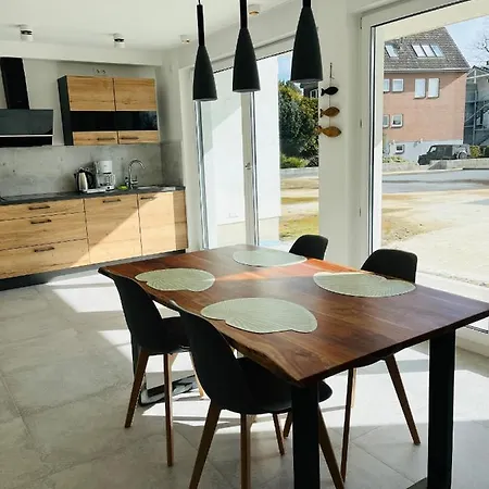 Apartment Neubauwohnung Inklusive Tiefgaragenstellplatz, Strandnah Und Ruhig Gelegen