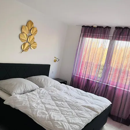 Neubauwohnung Inklusive Tiefgaragenstellplatz, Strandnah Und Ruhig Gelegen Apartment Sierksdorf