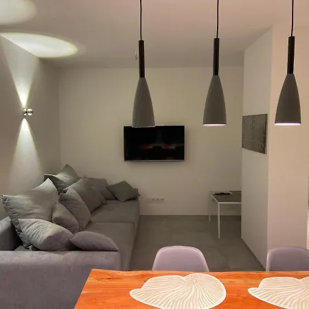 Neubauwohnung Inklusive Tiefgaragenstellplatz, Strandnah Und Ruhig Gelegen *